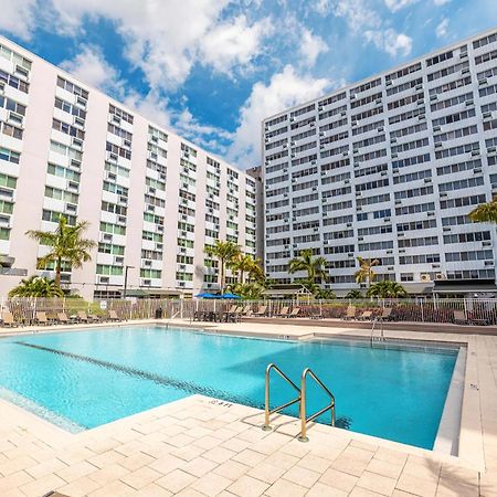 The Wayland Apartments By Barsala St. Petersburg Exterior photo