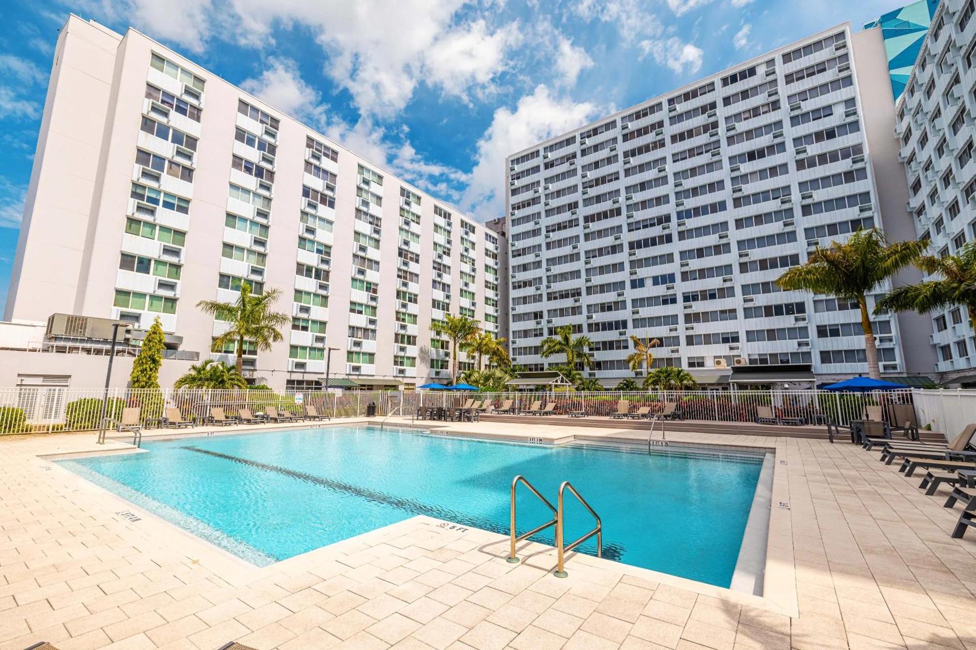 The Wayland Apartments By Barsala St. Petersburg Exterior photo